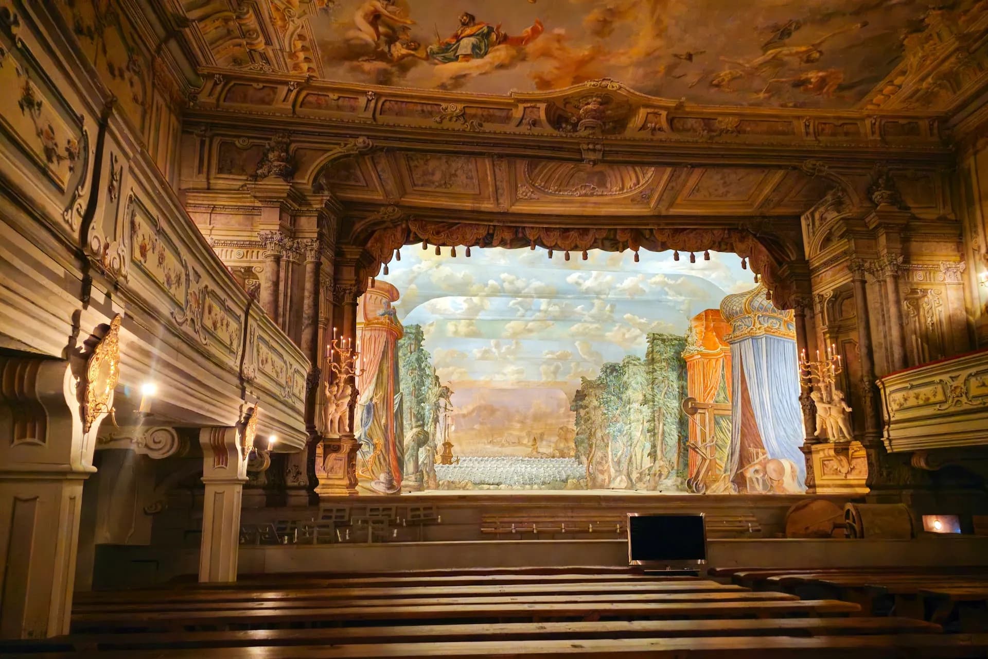 Castle Baroque Theatre